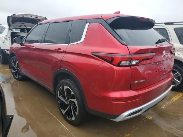 2022 Mitsubishi Outlander SE