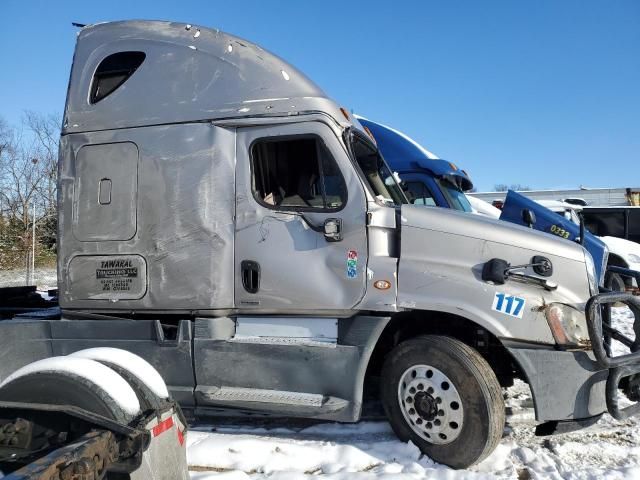 2016 Freightliner Cascadia 125