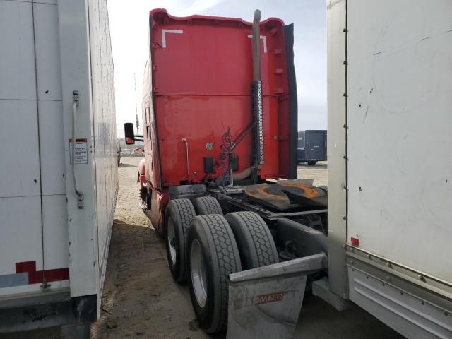 2017 Kenworth Construction T680