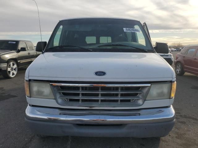 2000 Ford Econoline E350 Super Duty Wagon