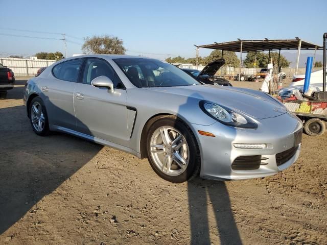 2014 Porsche Panamera 2