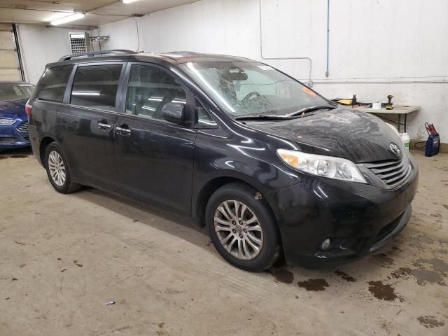 2015 Toyota Sienna XLE