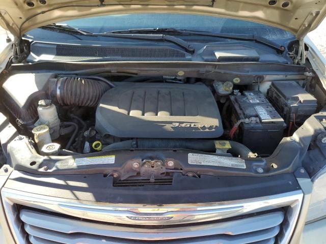 2011 Chrysler Town & Country Touring L