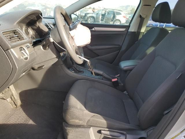 2012 Volkswagen Passat S