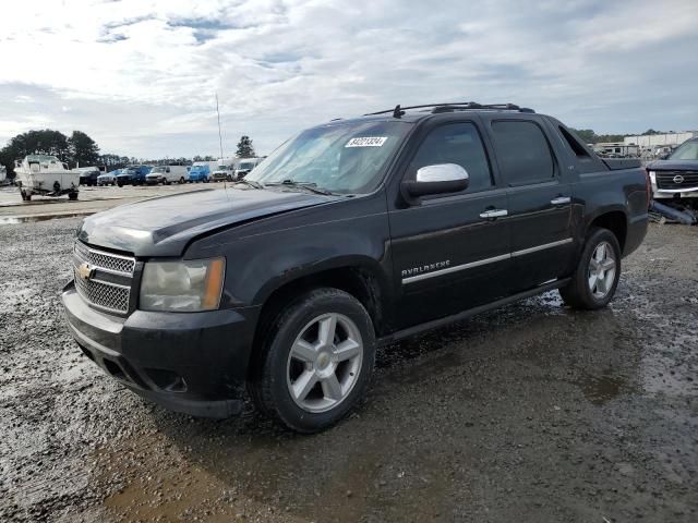 2011 Chevrolet Avalanche LTZ