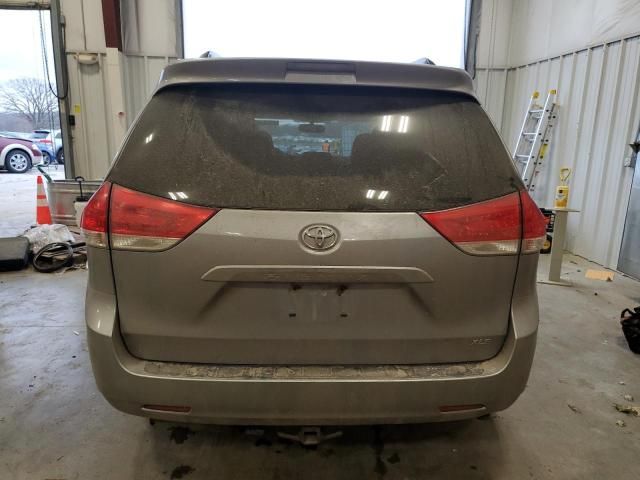 2011 Toyota Sienna XLE