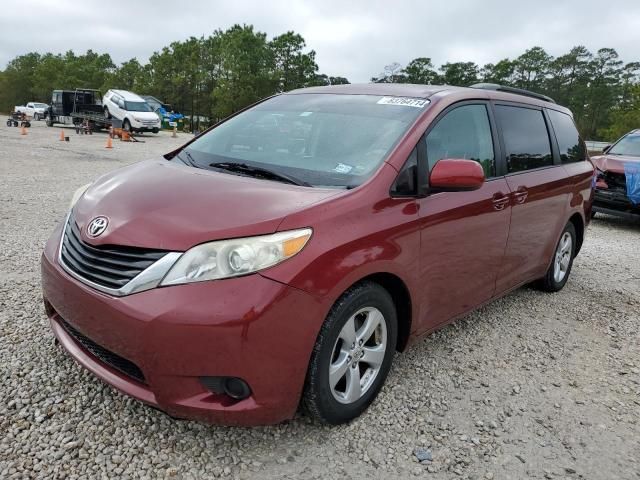 2011 Toyota Sienna LE