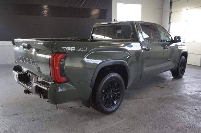 2022 Toyota Tundra Crewmax SR5