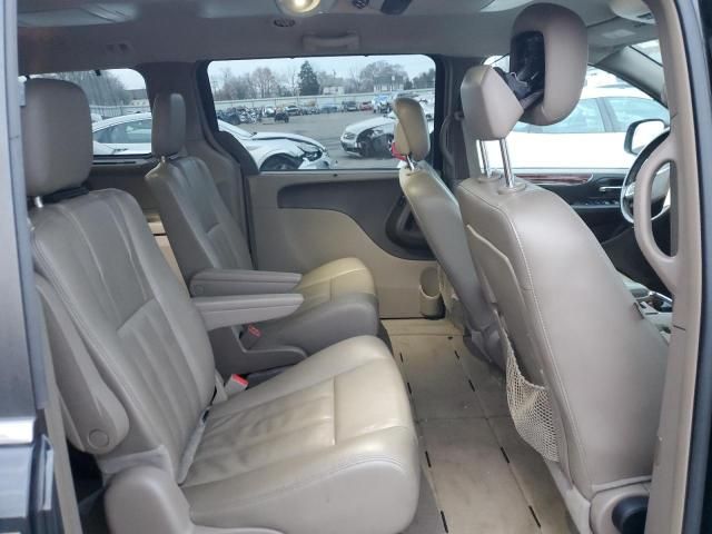 2015 Chrysler Town & Country Touring