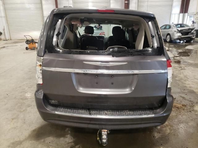 2016 Chrysler Town & Country Touring l