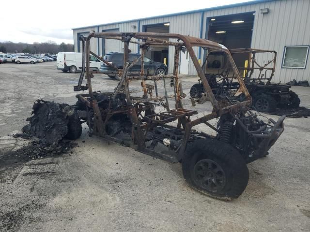 2022 Can-Am Defender Max Limited Cab HD10