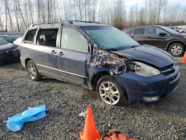 2004 Toyota Sienna XLE