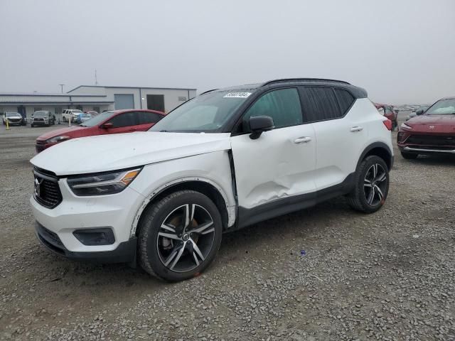 2020 Volvo XC40 T4 R-Design