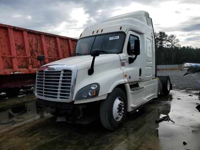 2018 Freightliner Cascadia 125