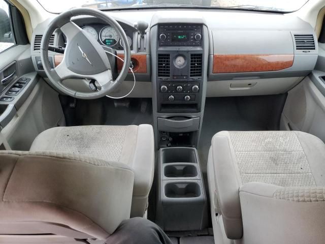 2008 Chrysler Town & Country LX