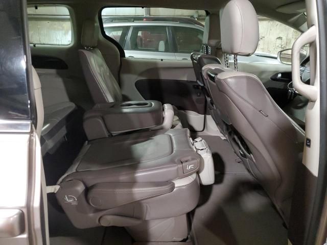 2017 Chrysler Pacifica Touring L Plus