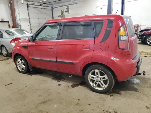 2010 KIA Soul +