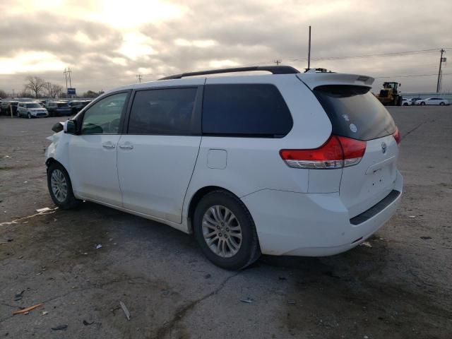 2011 Toyota Sienna XLE