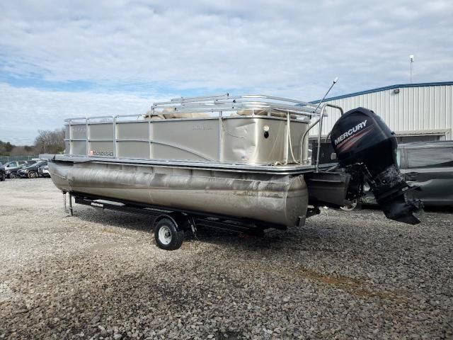 2019 Harf Pontoon