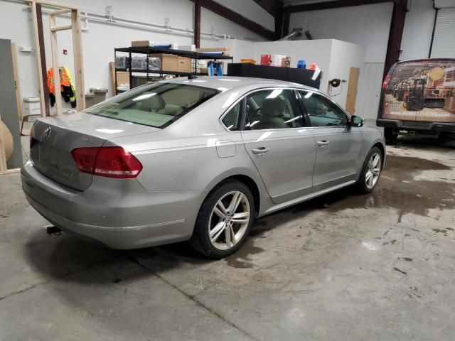 2013 Volkswagen Passat SEL