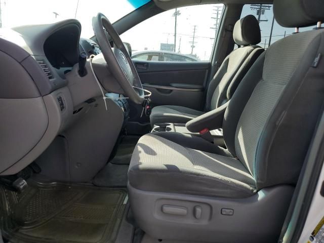 2006 Toyota Sienna CE