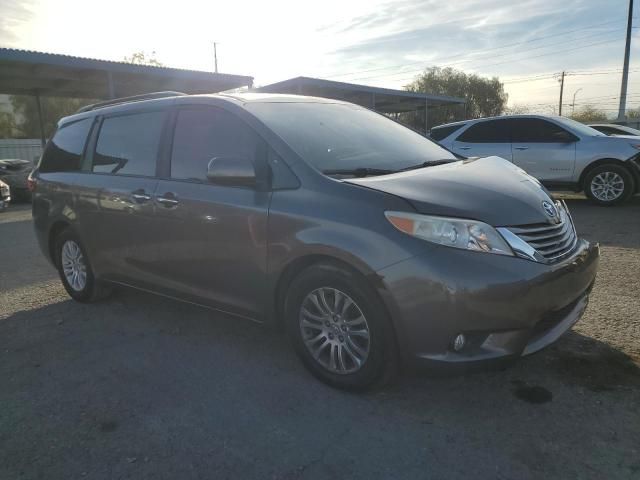 2015 Toyota Sienna XLE