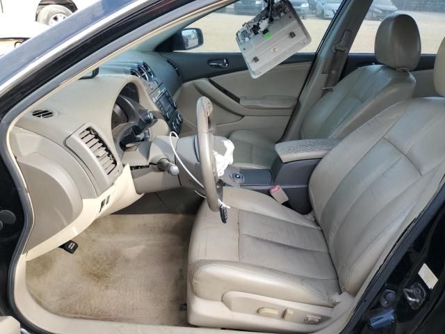 2010 Nissan Altima Base