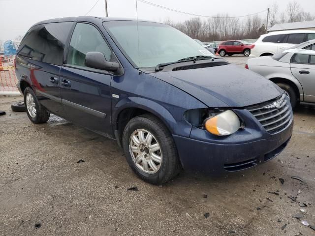 2005 Chrysler Town & Country