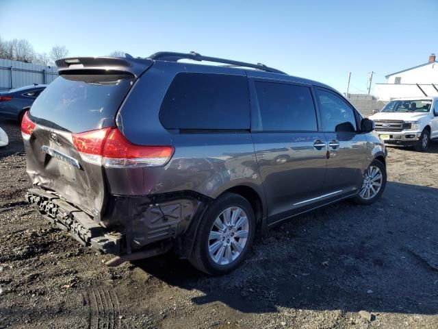 2012 Toyota Sienna XLE