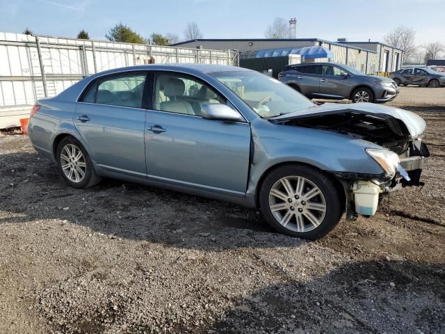 2005 Toyota Avalon XL