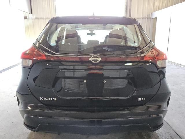 2022 Nissan Kicks SV