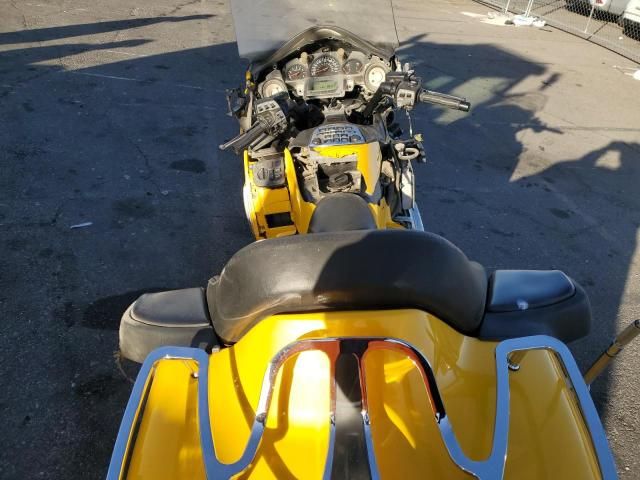 2002 Honda GL1800