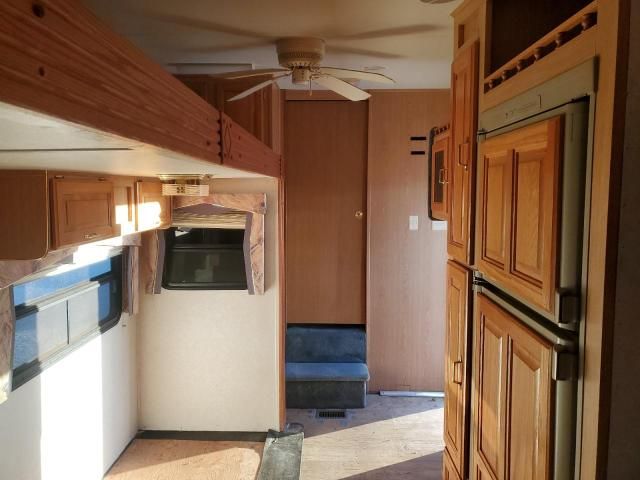 2000 Cardinal Trailer
