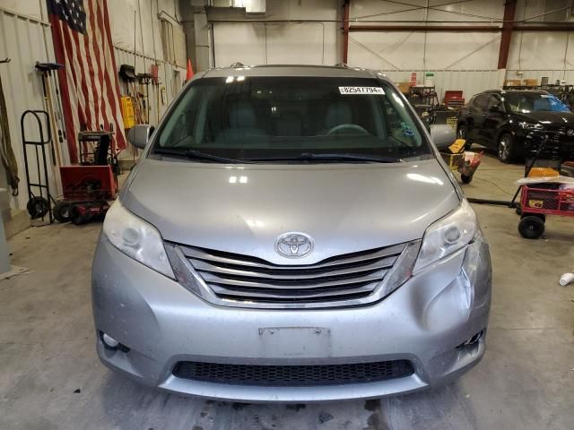 2011 Toyota Sienna XLE