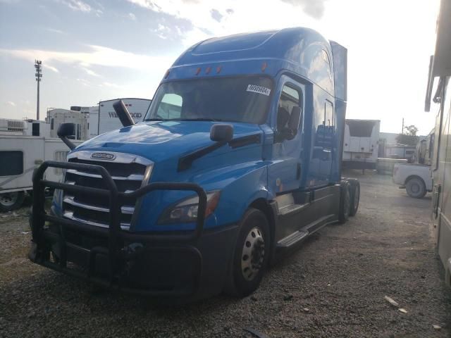 2017 Freightliner Cascadia 126