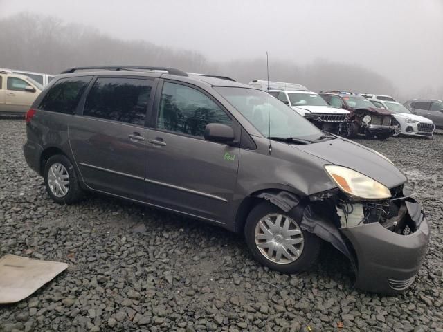 2005 Toyota Sienna CE