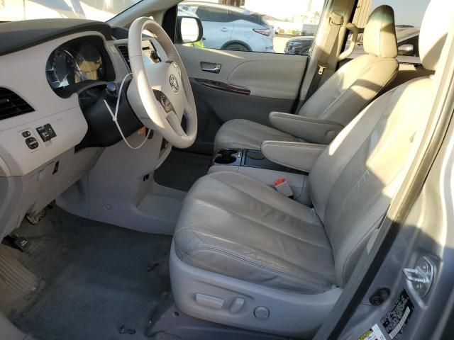 2011 Toyota Sienna XLE