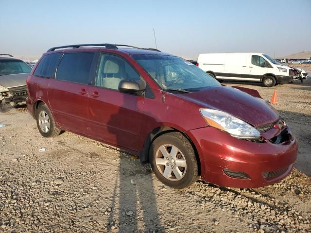 2010 Toyota Sienna CE