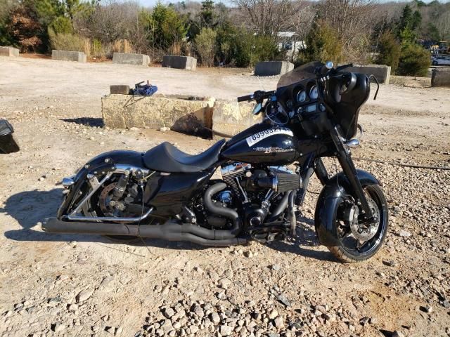 2010 Harley-Davidson Flhx