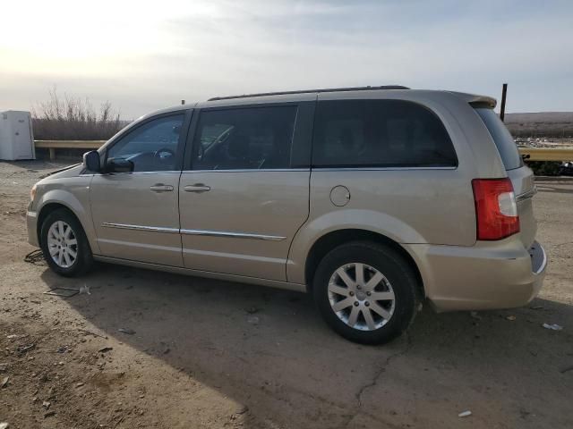 2016 Chrysler Town & Country Touring