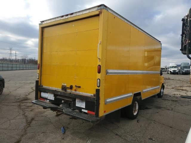 2012 GMC Savana Cutaway G3500