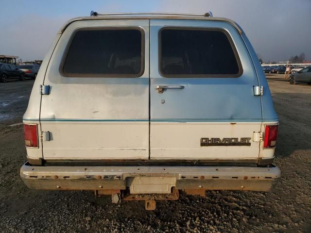 1990 Chevrolet Suburban V2500