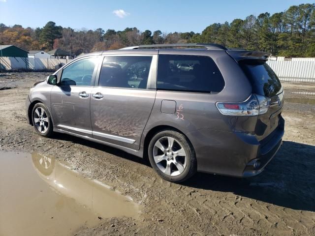 2013 Toyota Sienna Sport