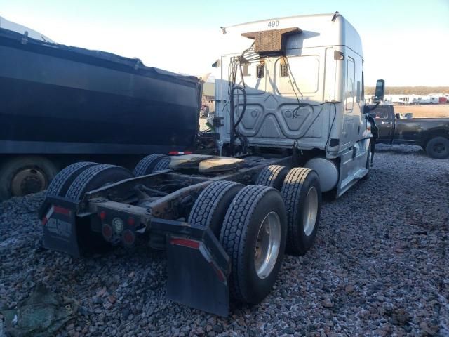 2016 Freightliner Cascadia 125