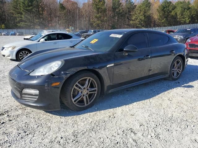 2011 Porsche Panamera 2