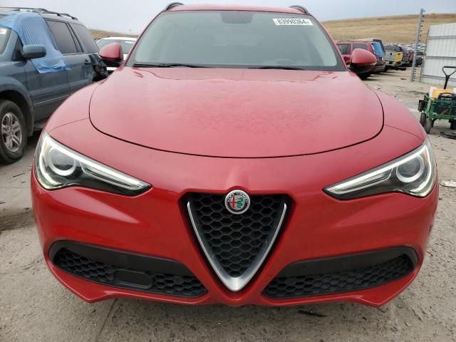 2018 Alfa Romeo Stelvio Sport