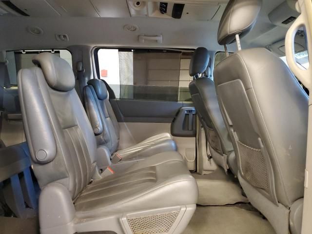 2010 Chrysler Town & Country Touring