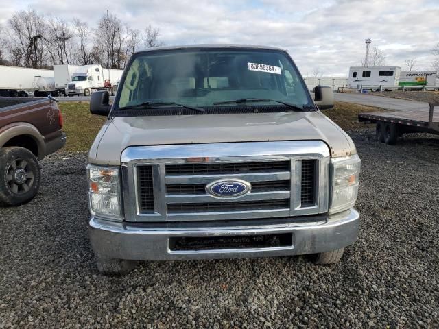 2014 Ford Econoline E350 Super Duty Wagon