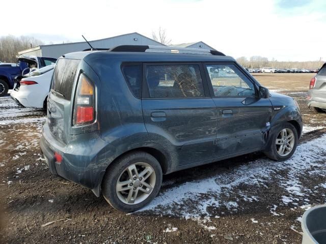 2010 KIA Soul +