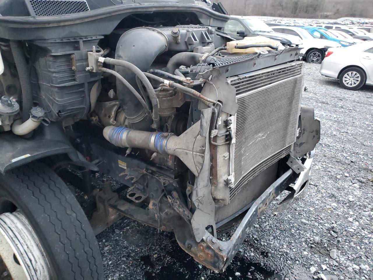 2013 Freigliner Cascadia 113